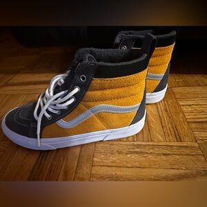 Boys Vans Sneakers size 6 New